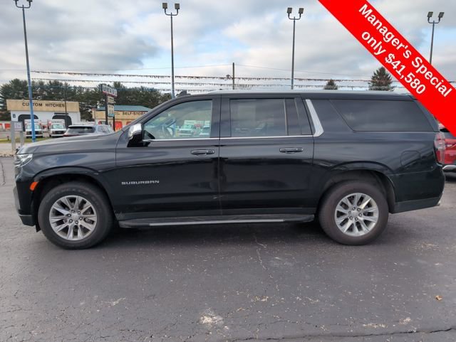 Used 2023 Chevrolet Suburban Premier image 4