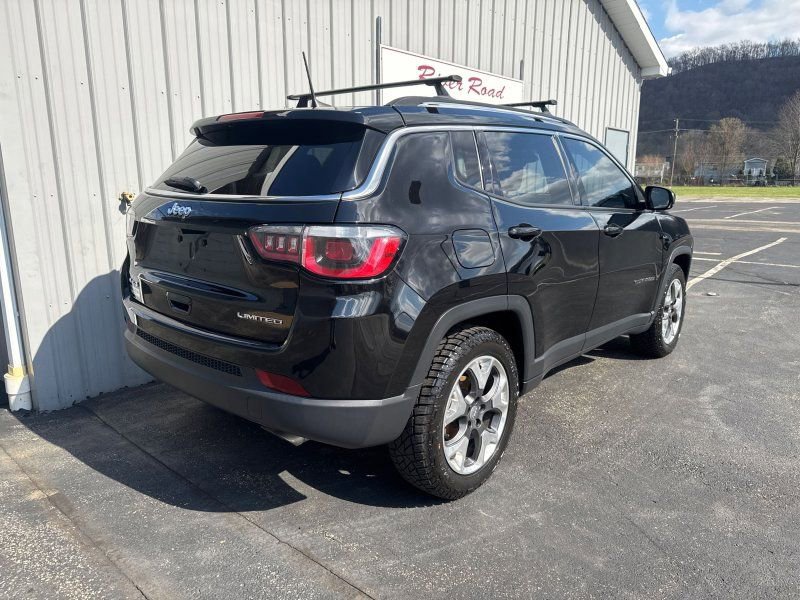 Used 2018 Jeep Compass Limited w/ Navigation Group AWD/4WD image 6
