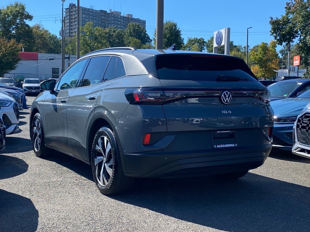 Certified 2024 Volkswagen ID.4 2WD image 3