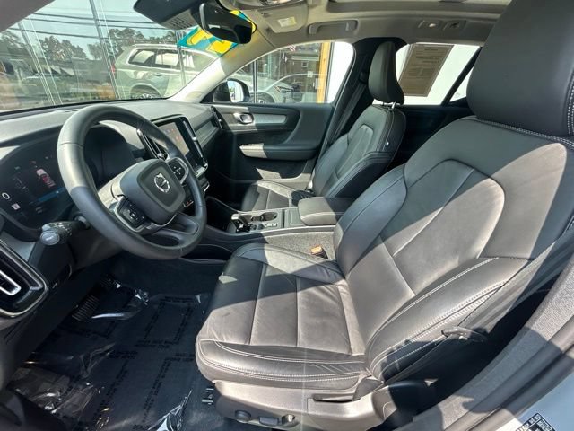 Used 2024 Volvo XC40 B5 Core AWD/4WD image 20