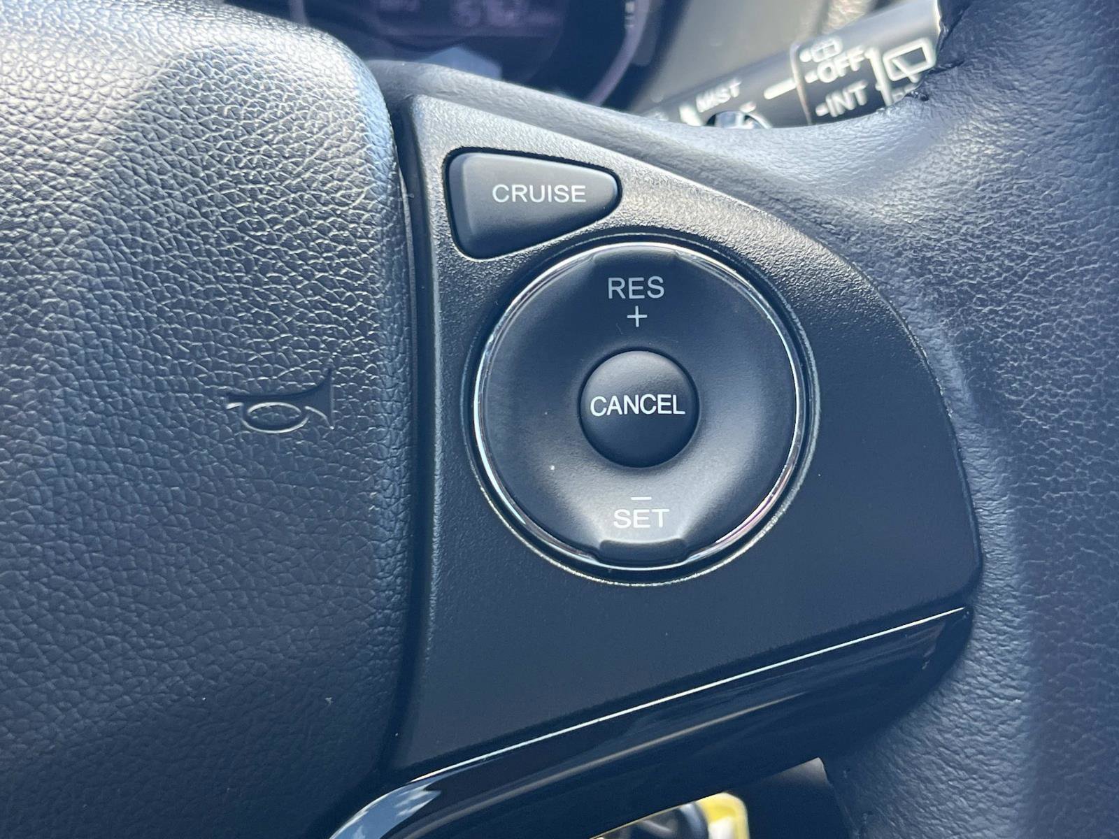 Used 2019 Honda HR-V Sport image 10