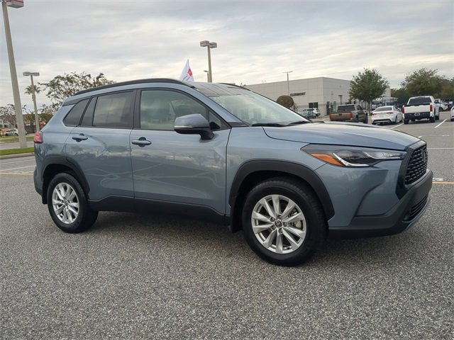 Certified 2024 Toyota Corolla Cross LE image 2