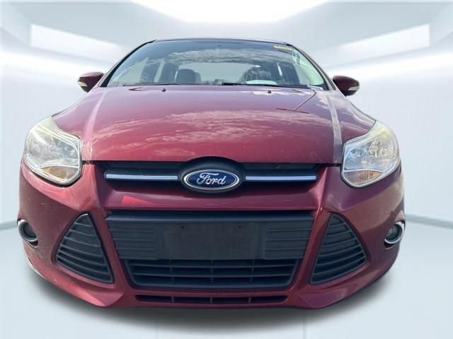 Used 2013 Ford Focus SE FWD image 2