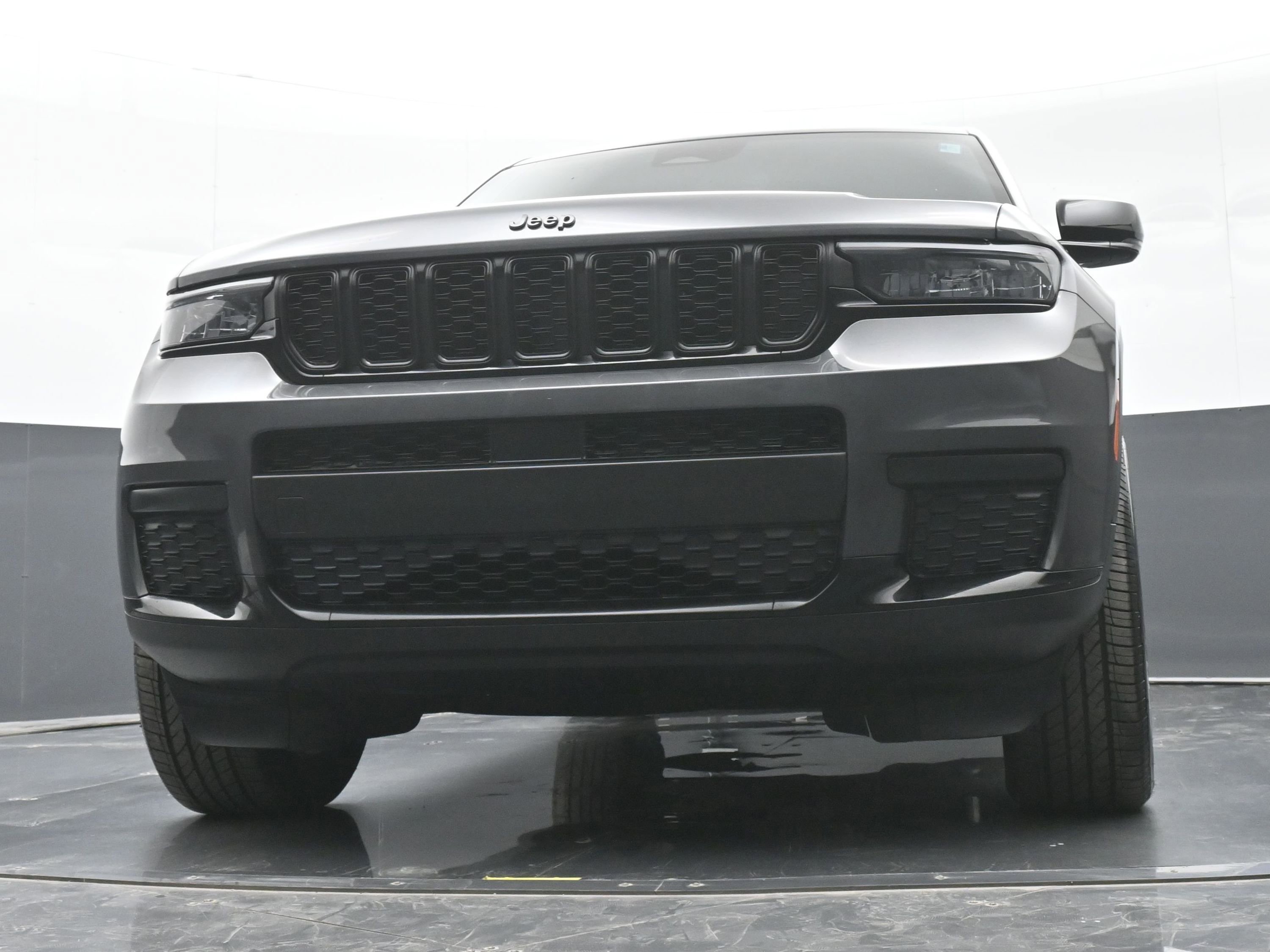Used 2021 Jeep Grand Cherokee L Laredo AWD/4WD image 43