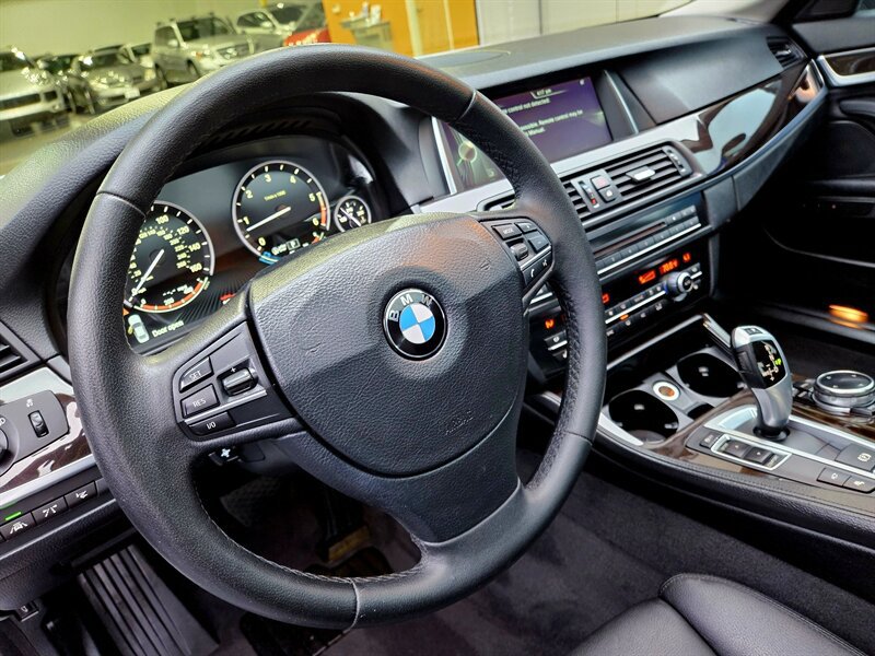 Used 2014 BMW 535d Sedan RWD image 23