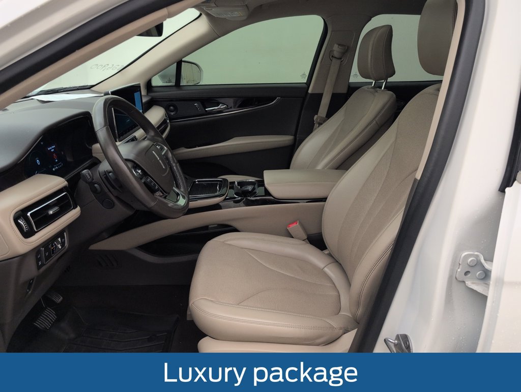 Used 2021 Lincoln Nautilus Reserve w/ Equipment Group 201A AWD/4WD image 4
