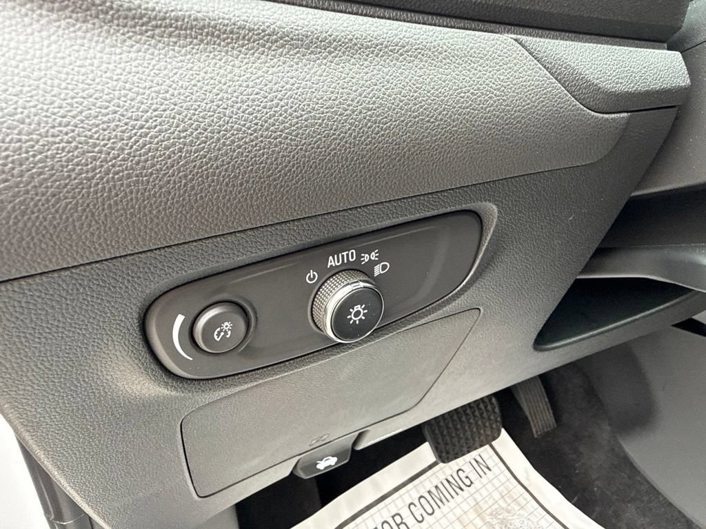 Used 2024 Buick Encore GX Preferred w/ Advanced Technology Package FWD image 22