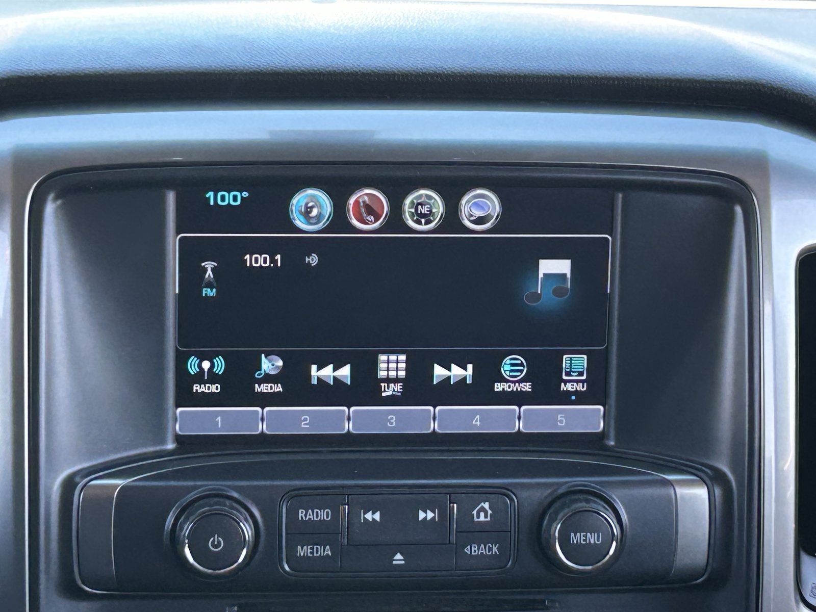 Used 2018 Chevrolet Silverado 1500 LT w/ All Star Edition RWD image 19