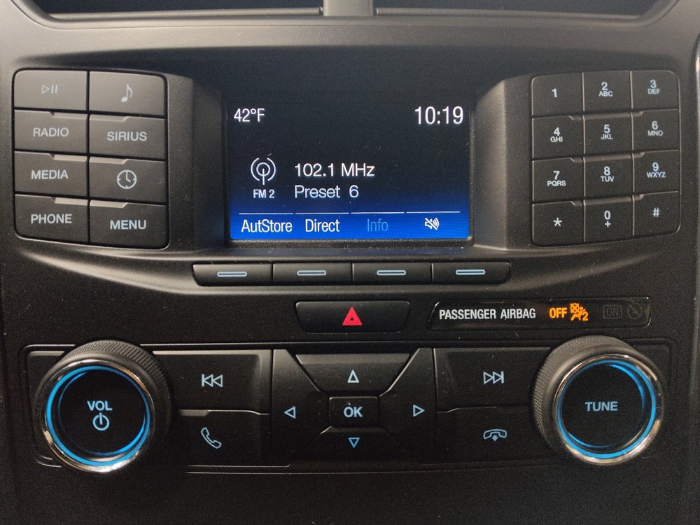 Used 2018 Ford Explorer XLT AWD/4WD image 25