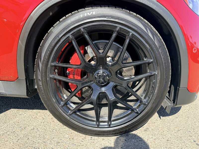 Used 2019 Mercedes-Benz GLC 63 AMG S image 31