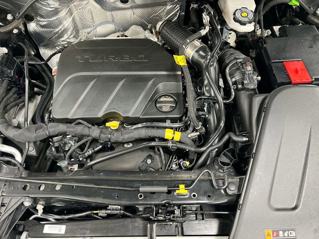 Certified 2025 Buick Envista Preferred w/ Convenience II Package image 24