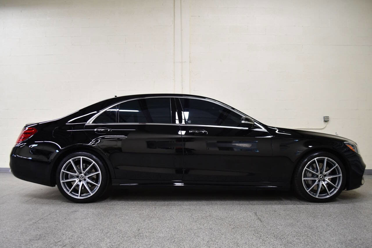 Used 2019 Mercedes-Benz S 560 4MATIC Sedan image 4