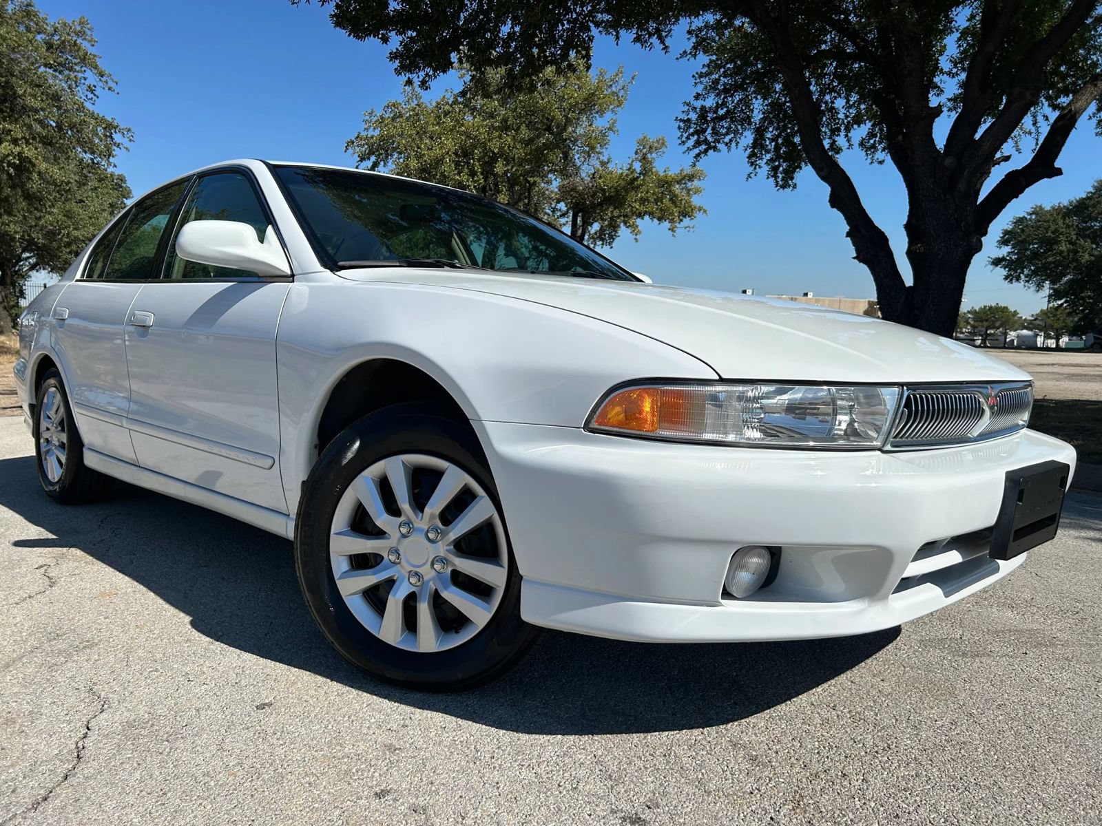 Used 2000 Mitsubishi Galant ES FWD image 1