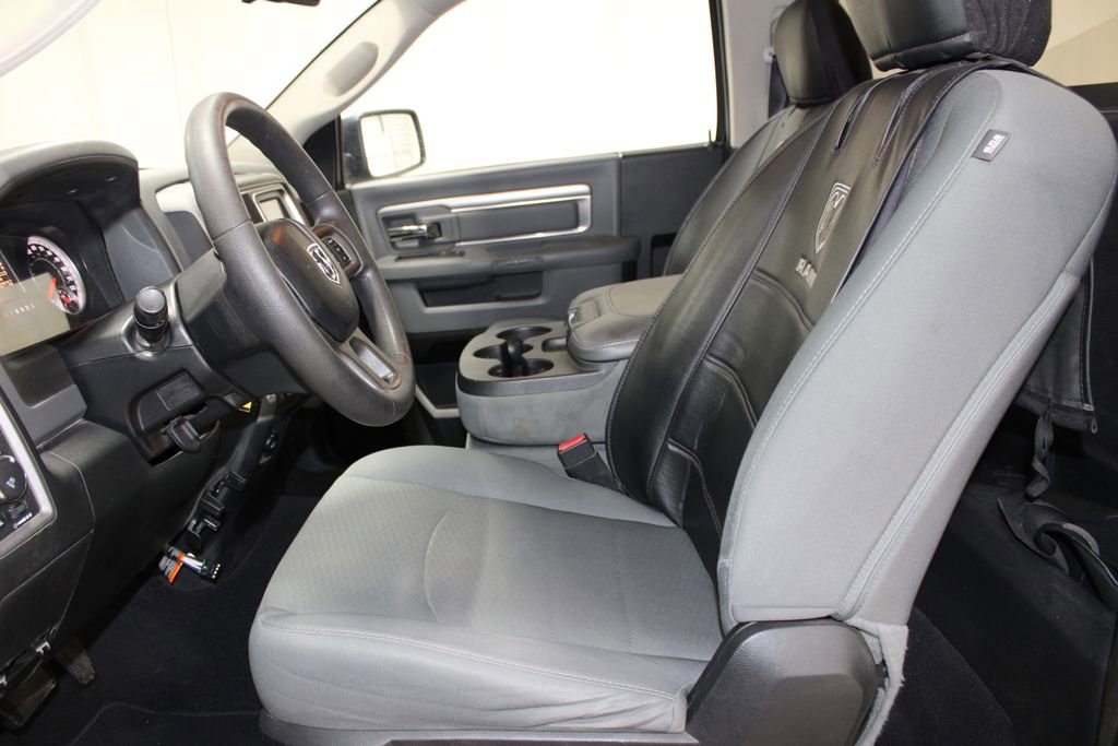 Used 2015 RAM 1500 Express RWD image 24