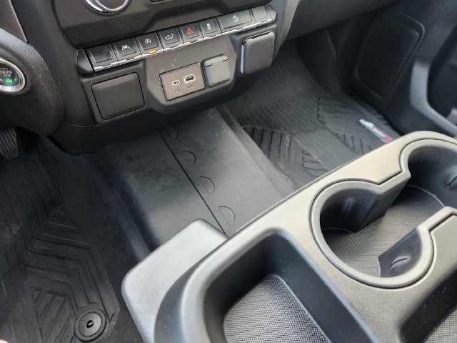 Used 2024 Chevrolet Silverado 1500 Custom Trail Boss w/ LPO, Dark Essentials Package AWD/4WD image 23
