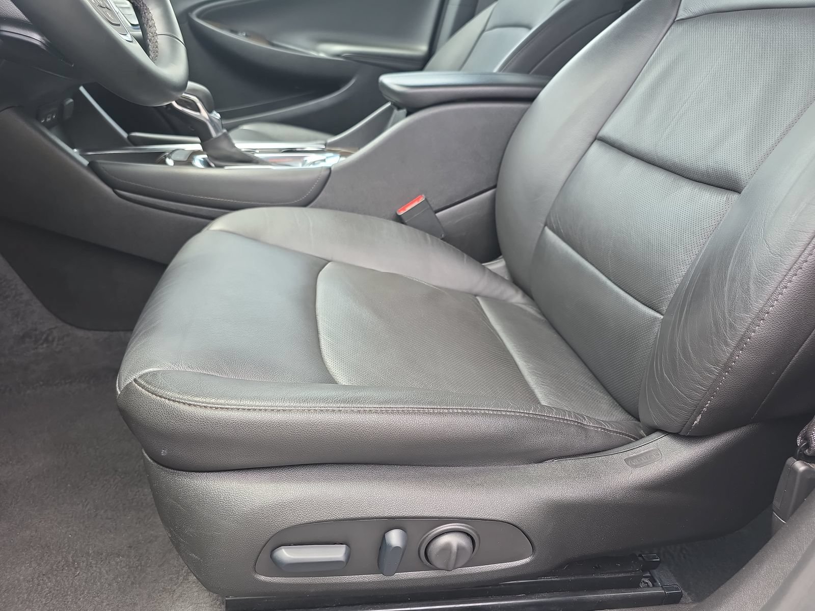 Used 2024 Chevrolet Malibu LT FWD image 27