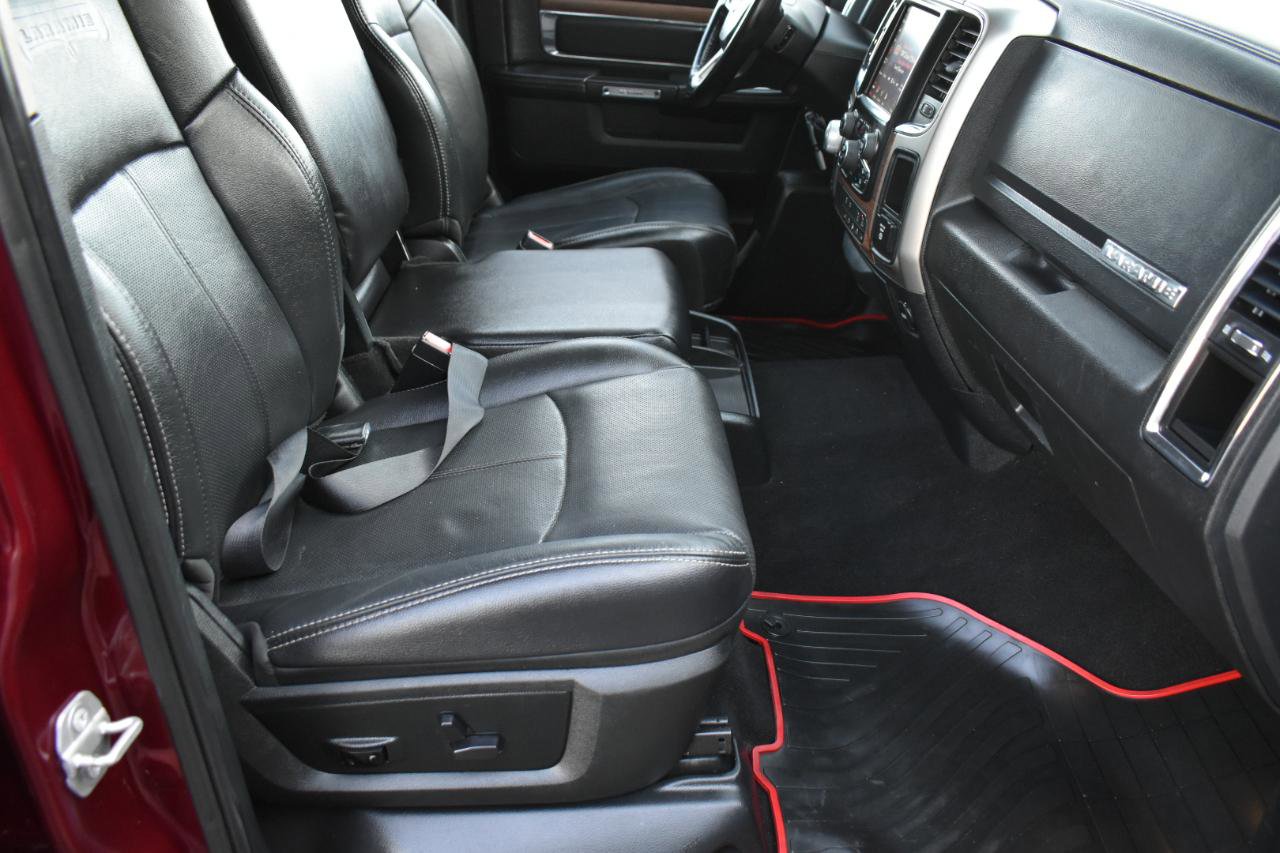 Used 2018 RAM 1500 Laramie w/ Convenience Group AWD/4WD image 29