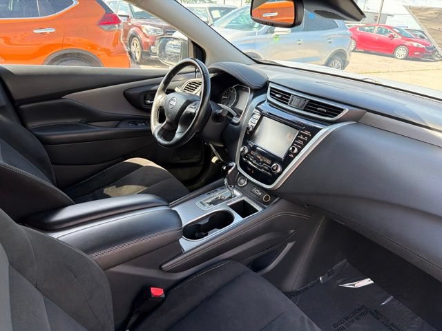 Used 2020 Nissan Murano SV FWD image 25