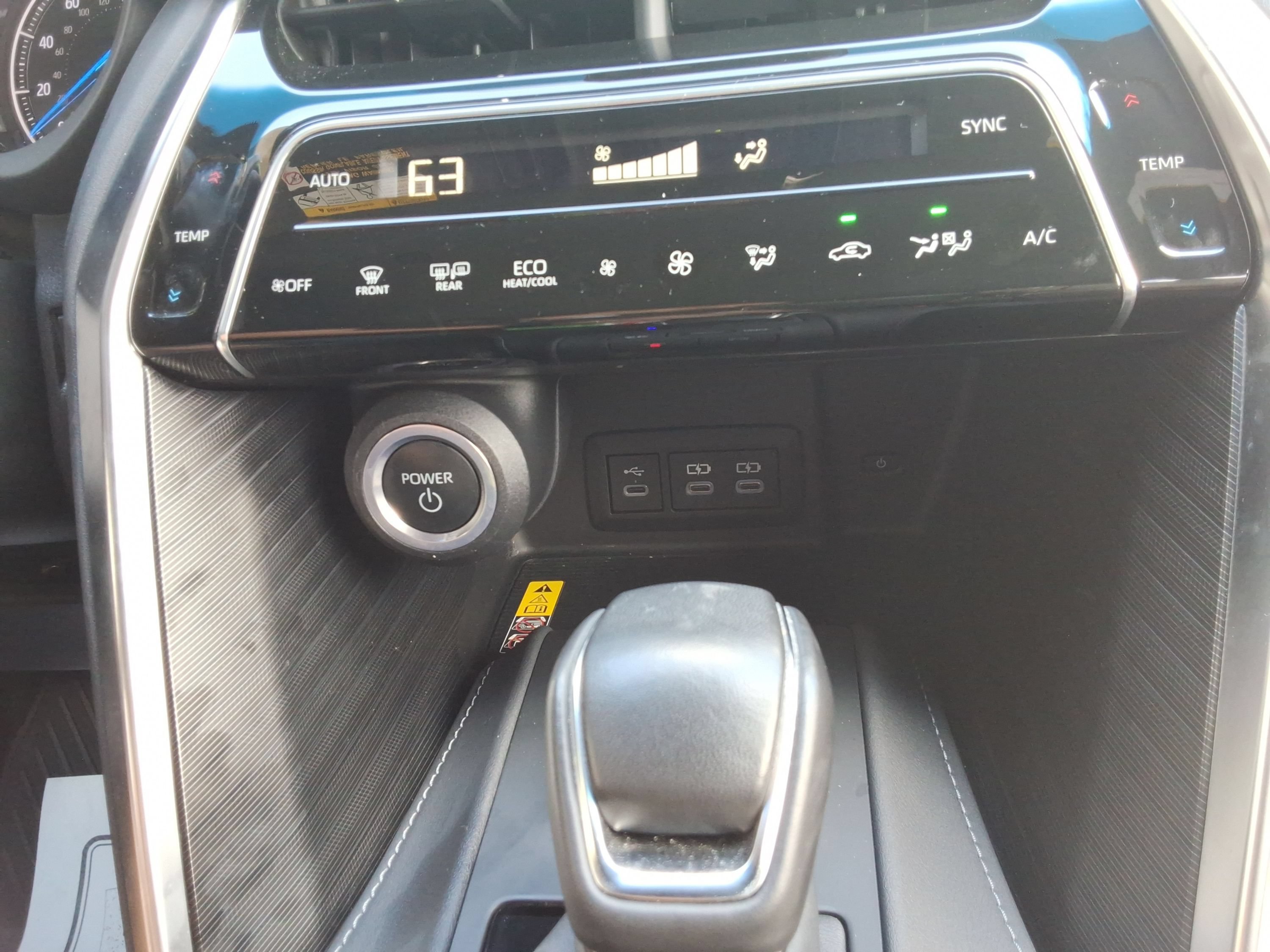 Used 2023 Toyota Venza XLE AWD/4WD image 17