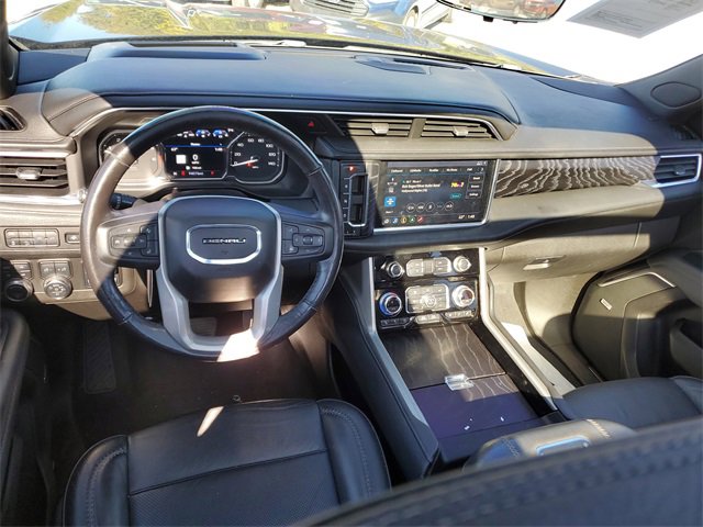 Used 2021 GMC Yukon XL Denali image 10