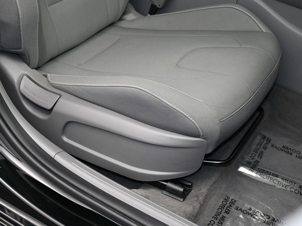 Used 2022 Hyundai Elantra SEL w/ Convenience + Premium Package image 42