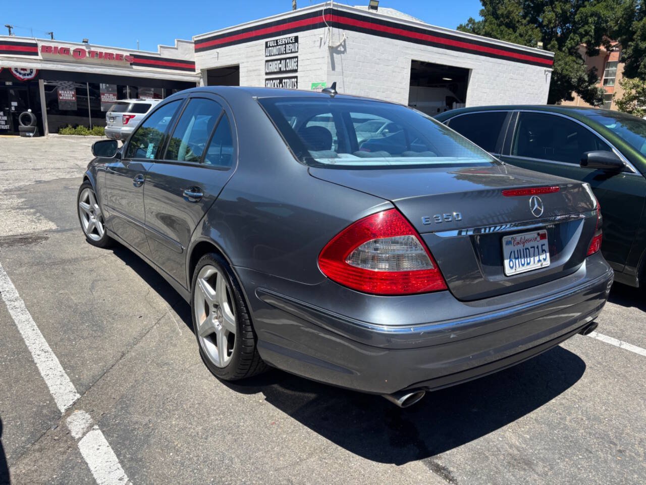 Used 2009 Mercedes-Benz E 350 Sedan image 4