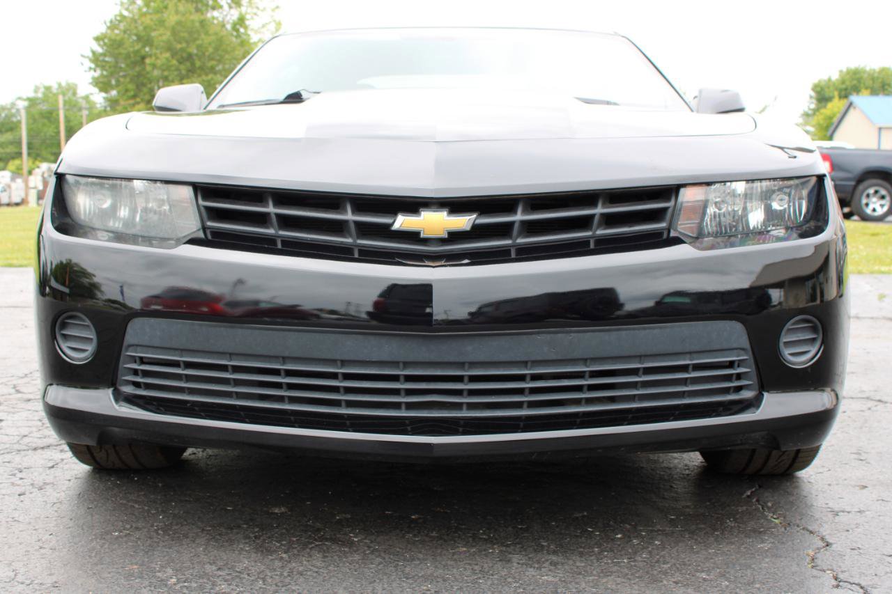 Used 2014 Chevrolet Camaro LS RWD image 2