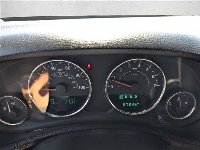 Used 2015 Jeep Wrangler Unlimited Rubicon w/ Connectivity Group image 10