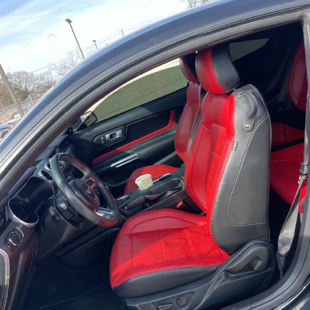 Used 2022 Ford Mustang GT Premium w/ Equipment Group 401A RWD image 12