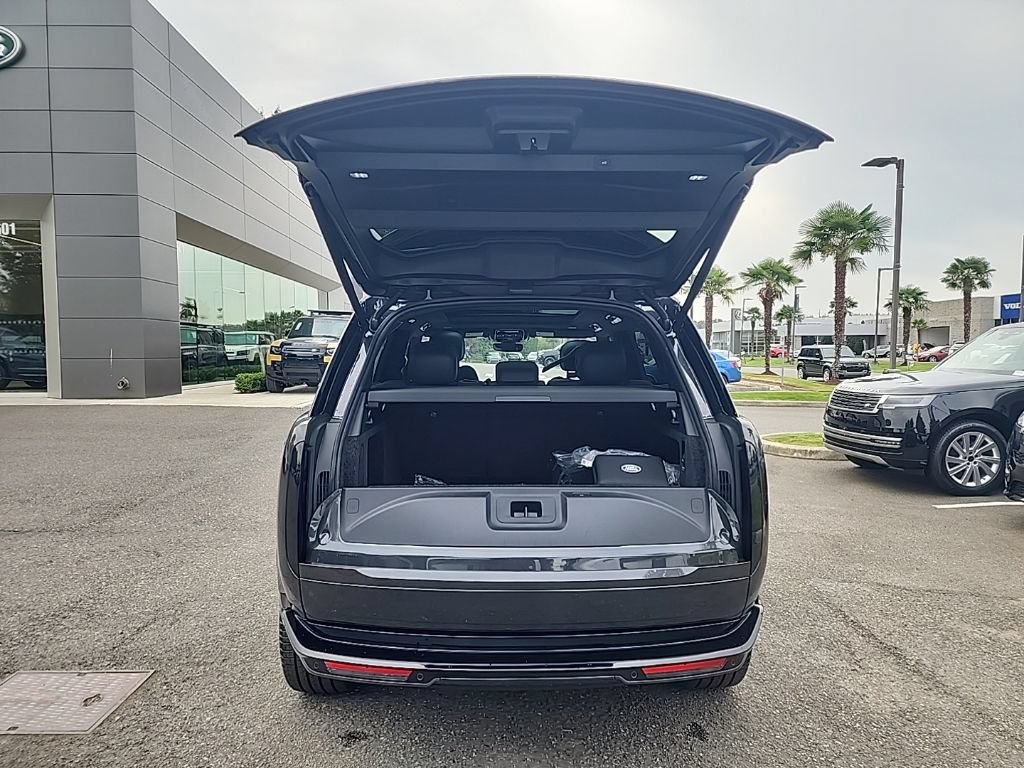 New 2026 Land Rover Range Rover SE AWD/4WD image 16