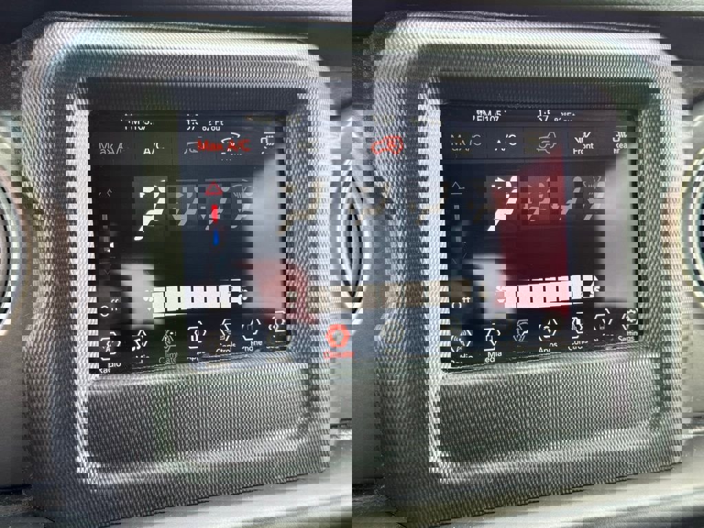 Used 2022 Jeep Wrangler Willys image 24