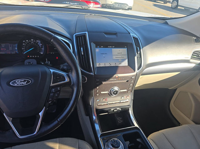 Used 2019 Ford Edge Titanium w/ Equipment Group 301A FWD image 10