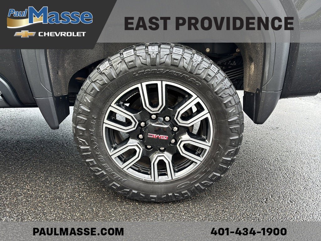 Used 2023 GMC Sierra 3500 AT4 w/ AT4 Premium Plus Package AWD/4WD image 9
