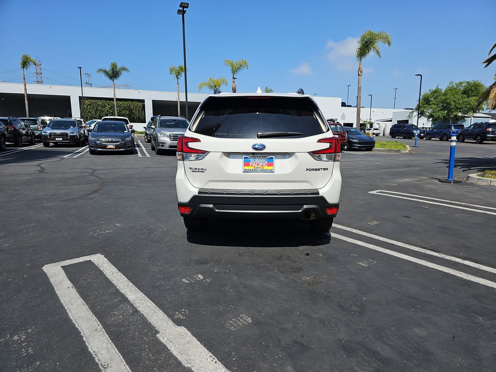 Used 2023 Subaru Forester Premium AWD/4WD image 6