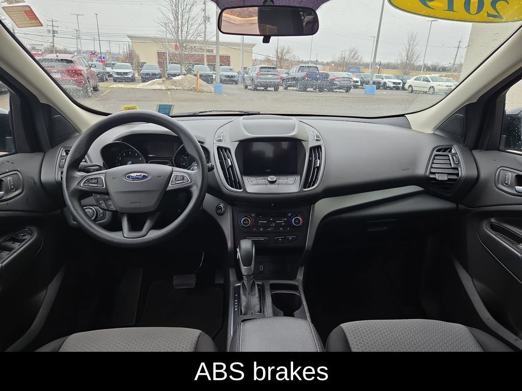 Used 2019 Ford Escape SE image 15