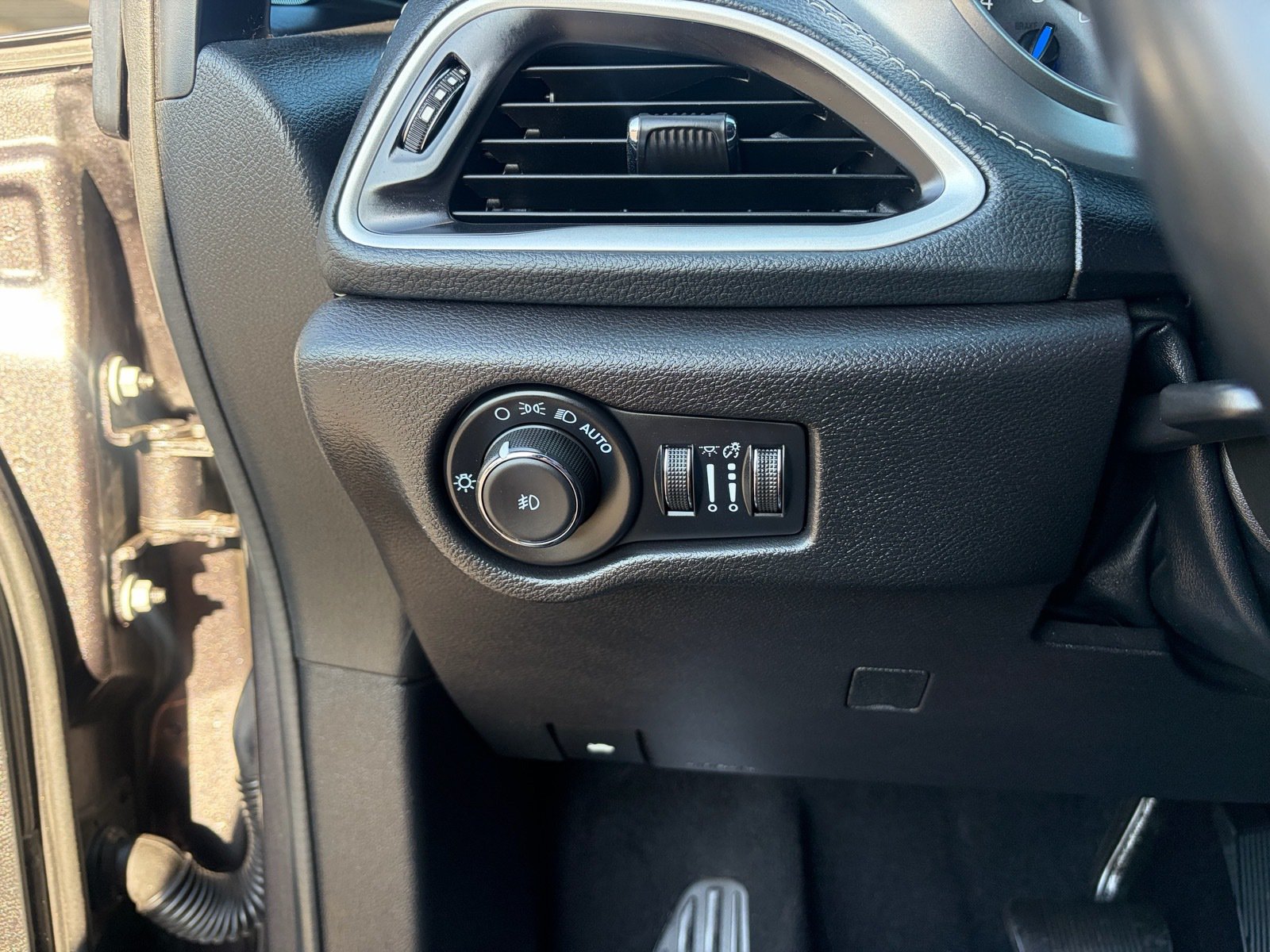 Used 2021 Chrysler Pacifica Touring w/ S Appearance Package FWD image 21