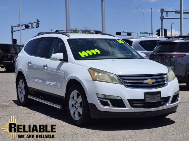 Used 2016 Chevrolet Traverse LT w/ Style and Technology Package FWD image 1