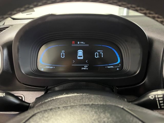 Used 2025 Hyundai Venue SEL FWD image 26
