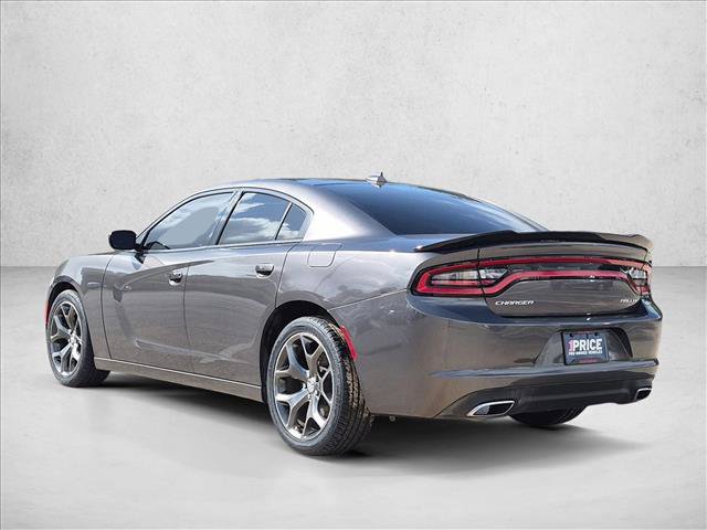 Used 2015 Dodge Charger SXT RWD image 7