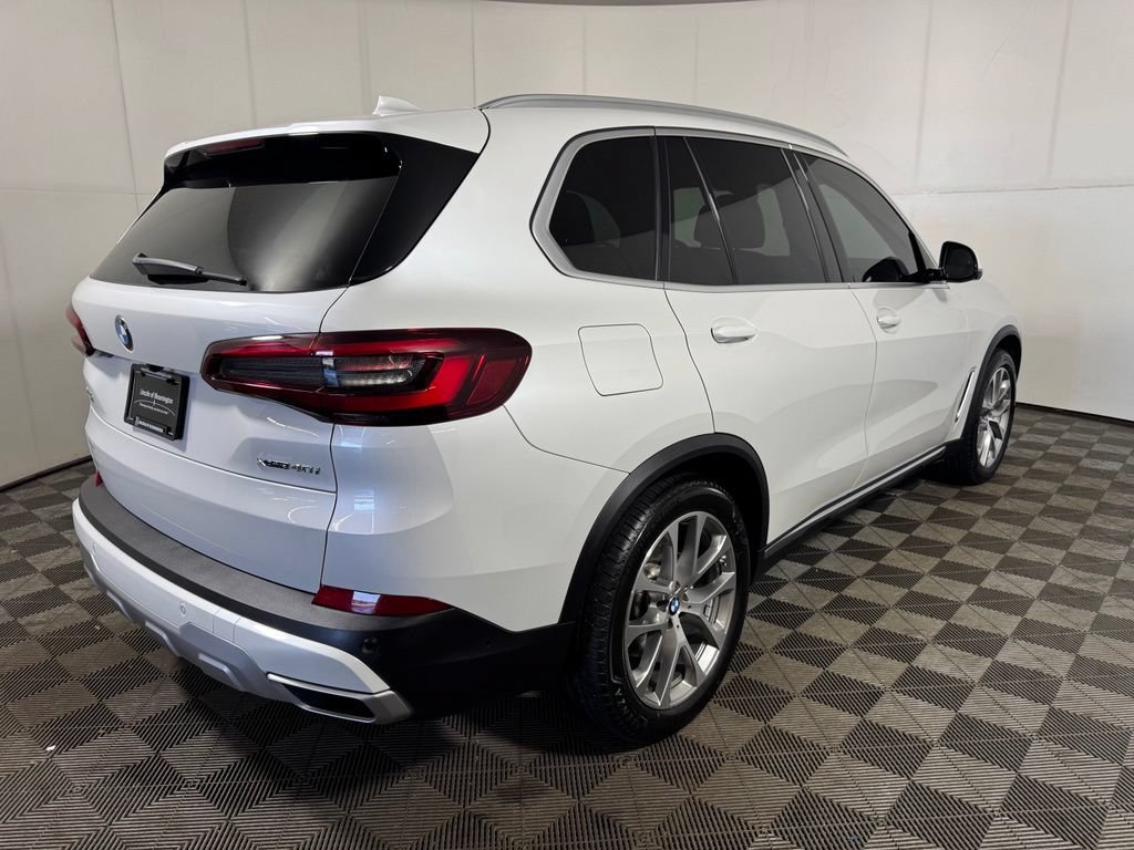 Used 2022 BMW X5 xDrive40i w/ Luxury Seating Package AWD/4WD image 5