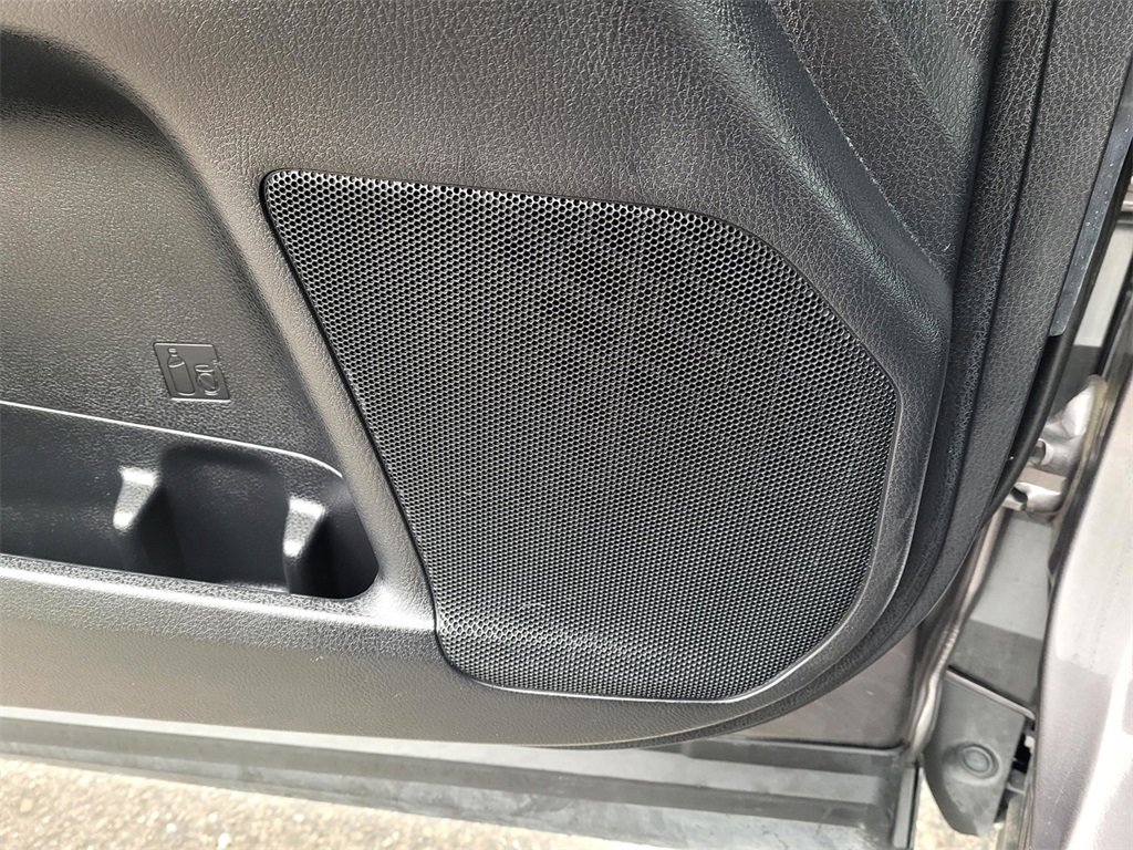 Used 2019 Toyota Highlander LE image 20