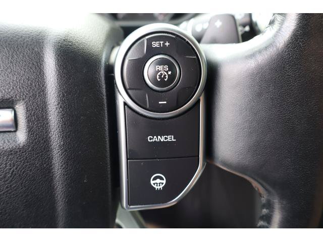 Used 2017 Land Rover Discovery HSE AWD/4WD image 11