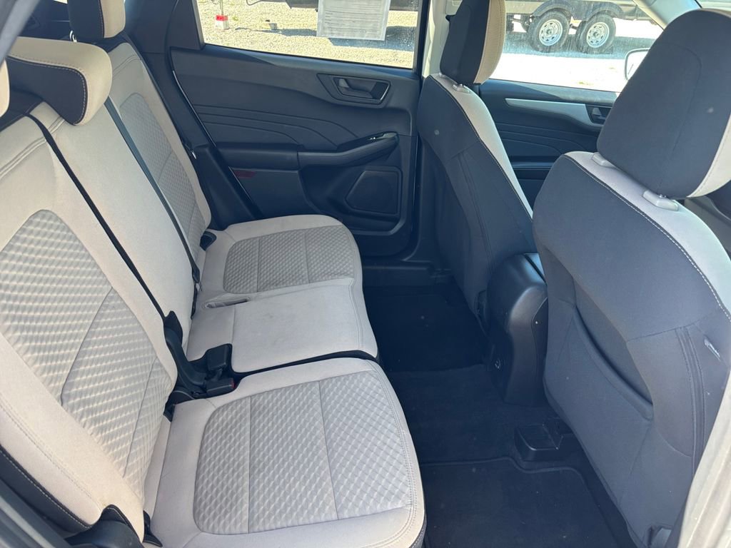 Used 2022 Ford Escape SE FWD image 35