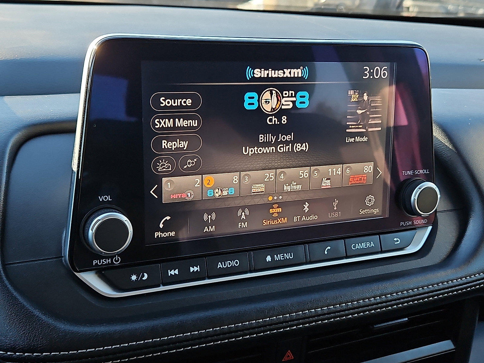 Used 2024 Nissan Rogue S image 16