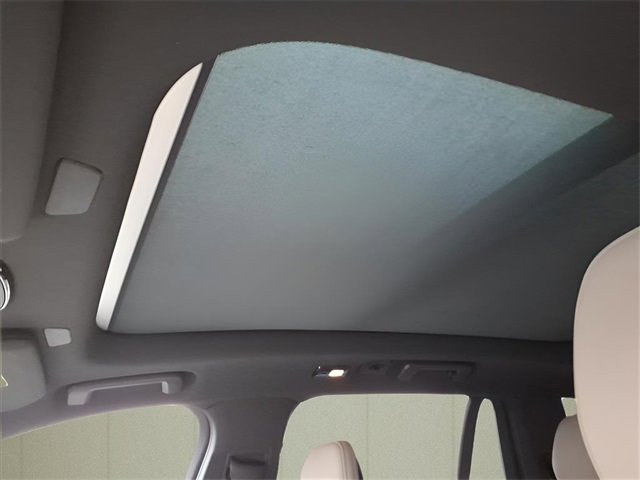 New 2026 Volvo XC90 B6 Plus w/ Protection Package Premier image 12