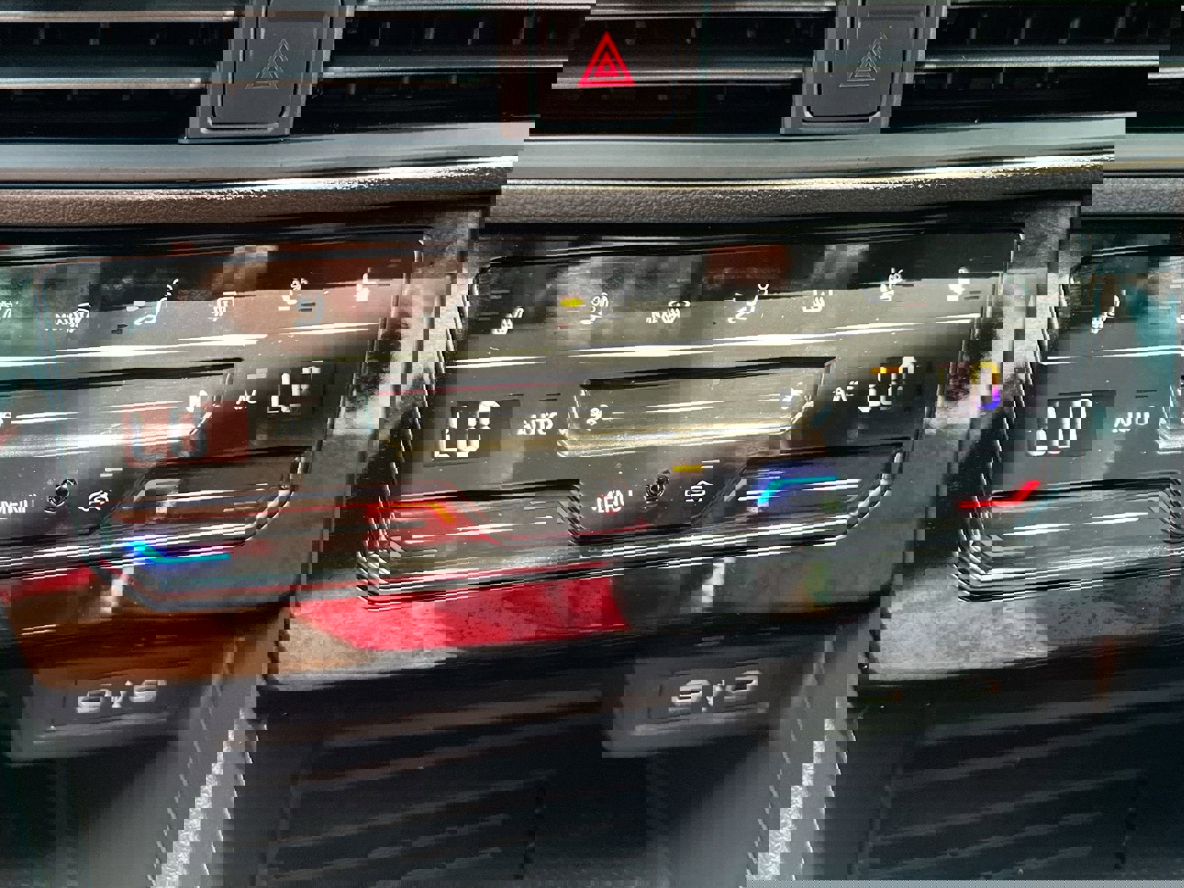 Used 2025 Volkswagen Jetta GLI Autobahn image 18