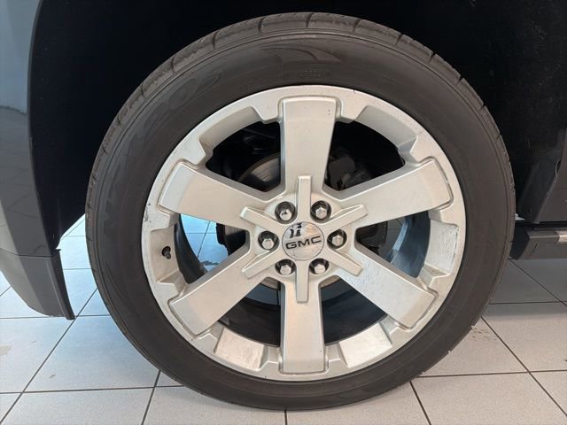 Used 2017 GMC Yukon Denali w/ Open Road Package image 12