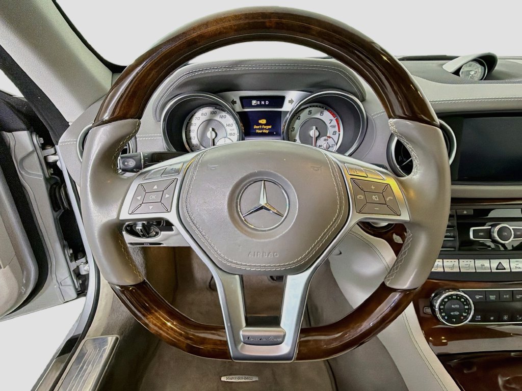 Used 2015 Mercedes-Benz SL 400 image 12
