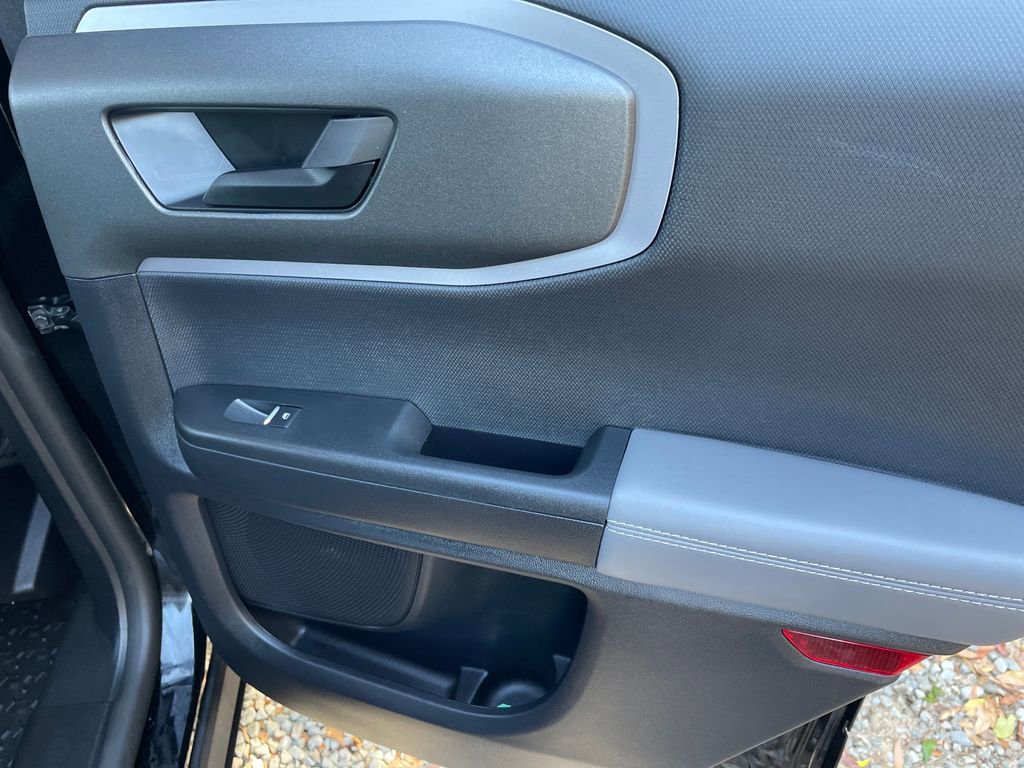 Used 2025 Ford Bronco Sport Badlands image 36