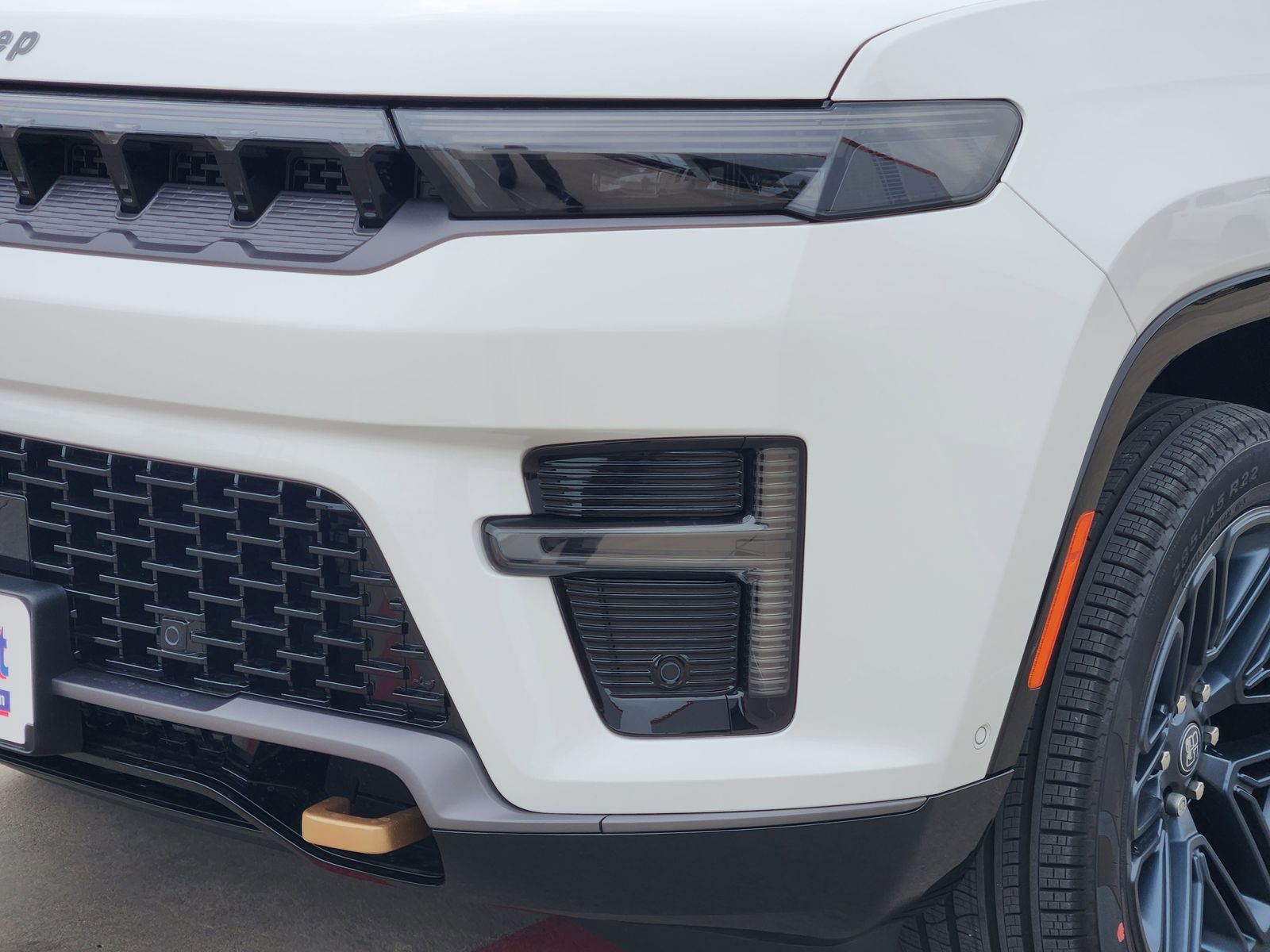 New 2026 Jeep Grand Wagoneer 4WD image 9